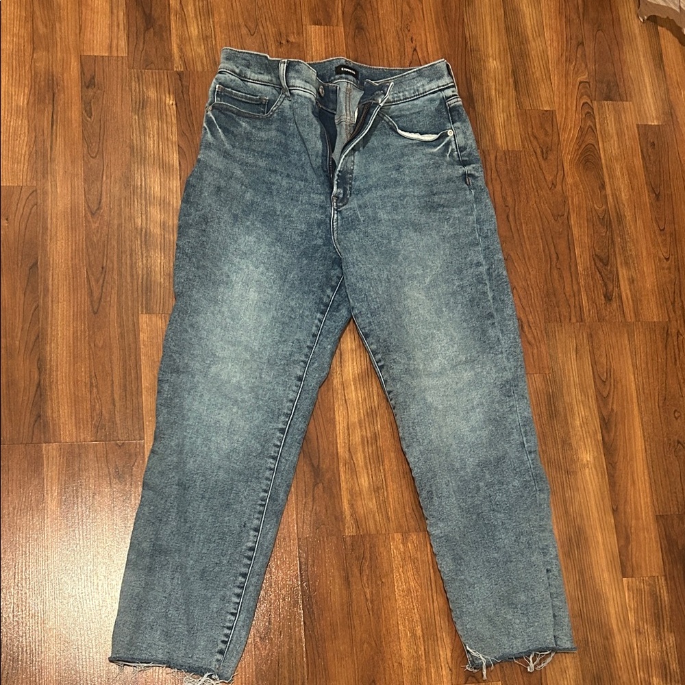 Mom Jeans